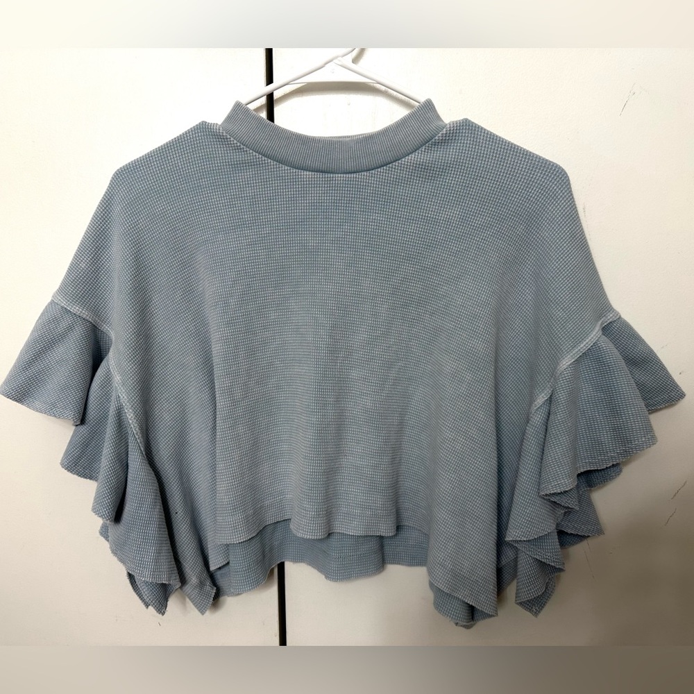 Preppy Blue Altar'd State blouse with flowy sleeves in XS